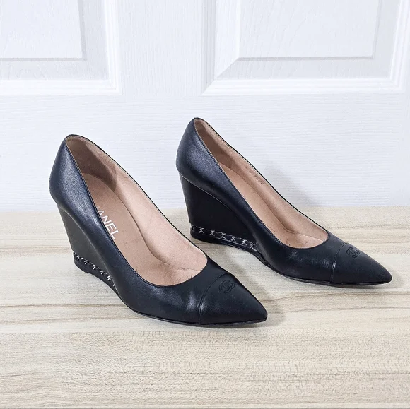 Chanel CC Cap Toe Black Leather Chain Link Wedge Pumps Size EU38/US 7.5-8 - Picture 16 of 16